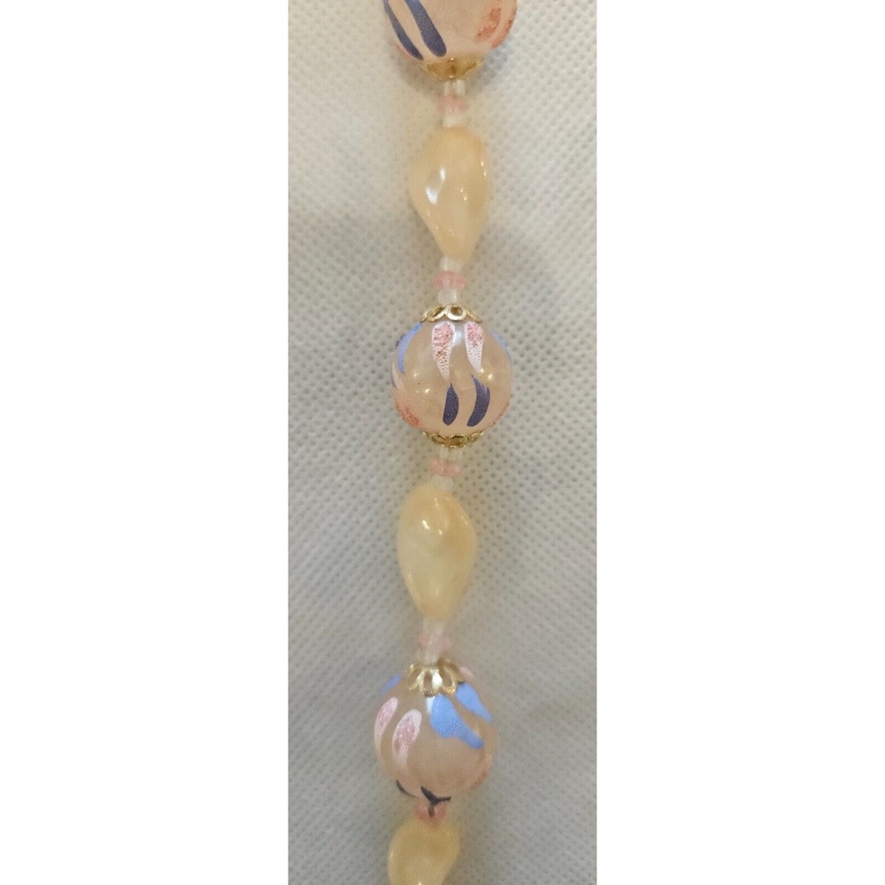Vintage HONG‎ KONG Pink and Blue 24" Beaded Necklace - round clasp - very nice - Picture 11 of 12